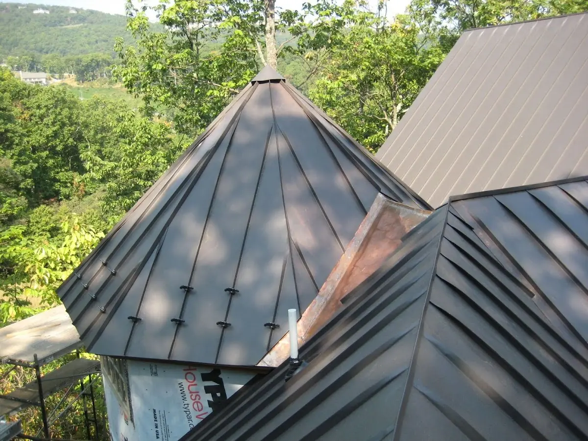 Professional Shingle Replacement & Repair by Craftsman Roofing in Brookneil